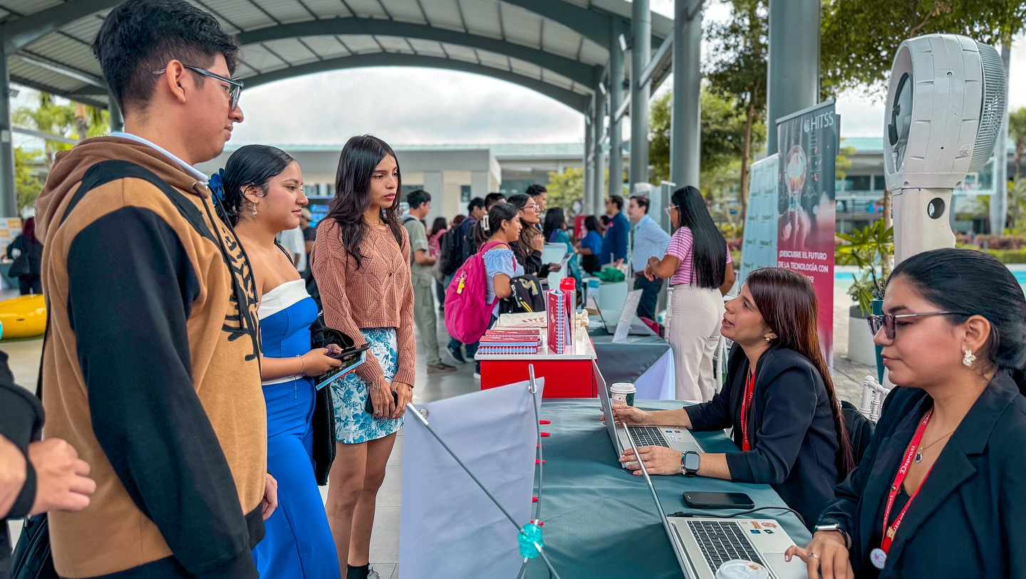 Feria Ecotec Campus Juan Tanca Marengo 8